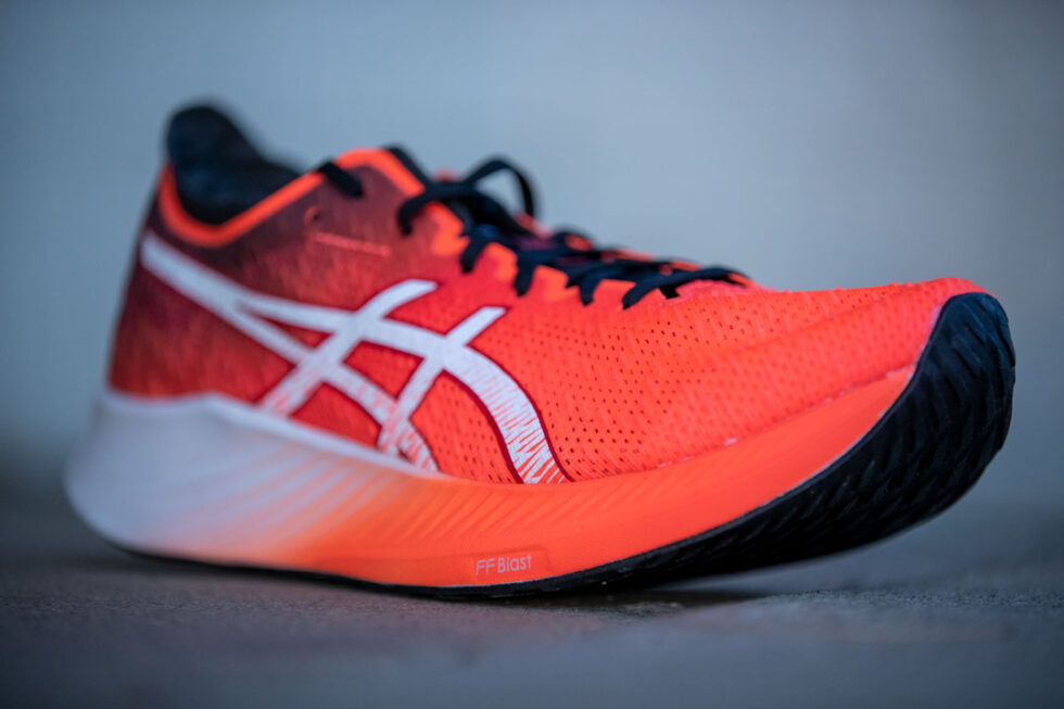 asics magic speed yellow