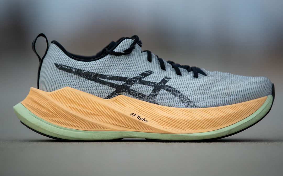 ASICS Superblast